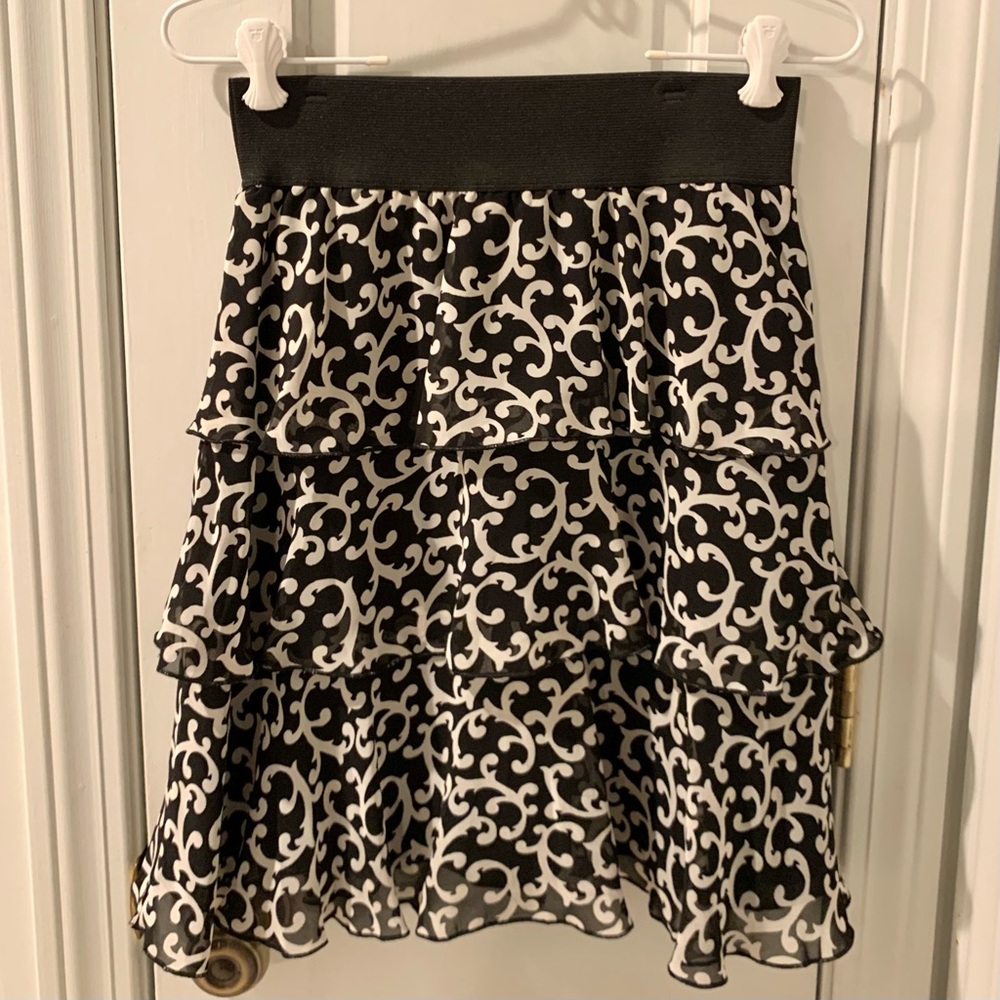 White House Black Market Skirt